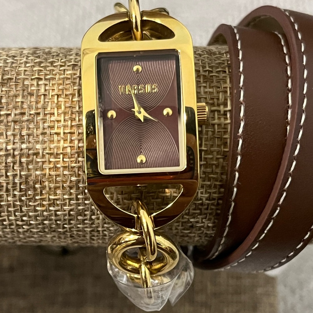 VERSUS by VERSACE NWT AUTHENTIC GENUINE BROWN LEATHER/GOLD WRAP DESIGN WATCH - Picture 3 of 17